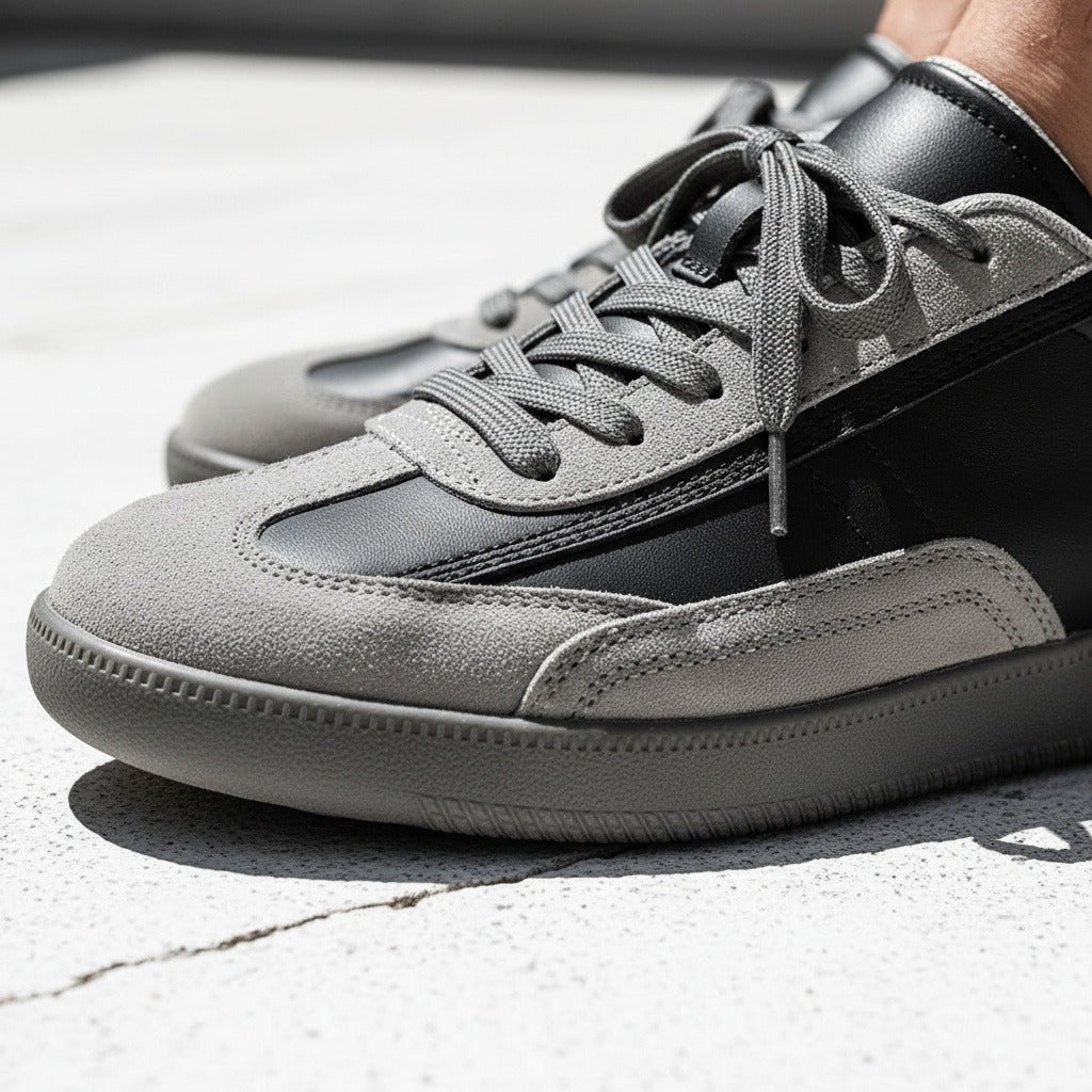 Black Court Sneakers Men - Black - Back View