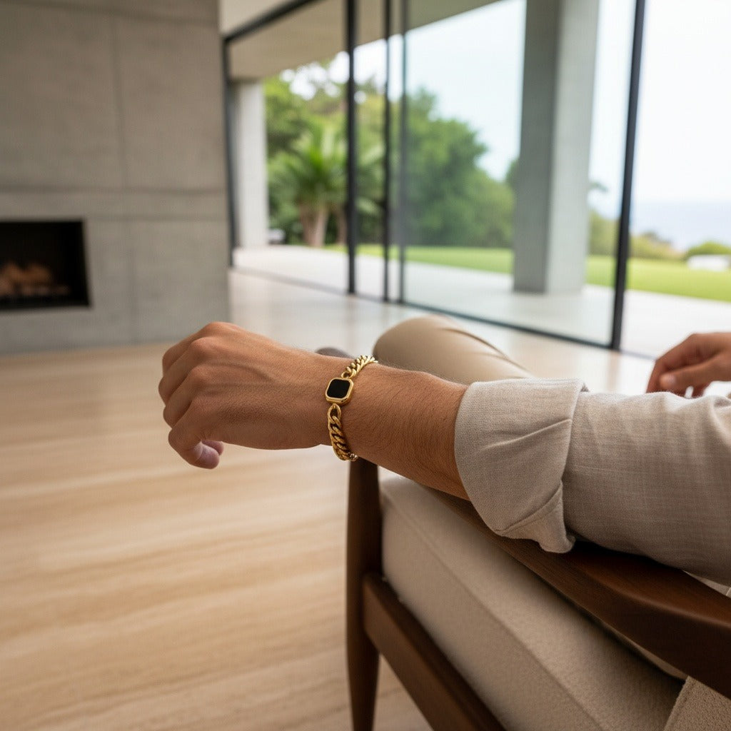 Mens Cuban Link Bracelet - Gold - Side Profile