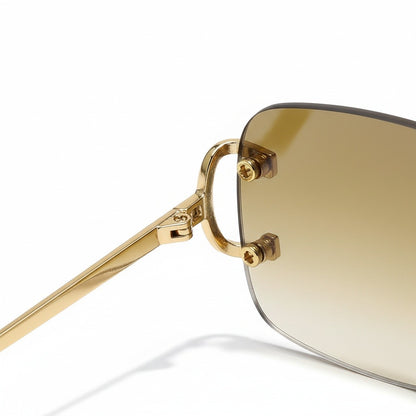 Men's Sunglasses Vintage - Amber Glow - Texture Close Up